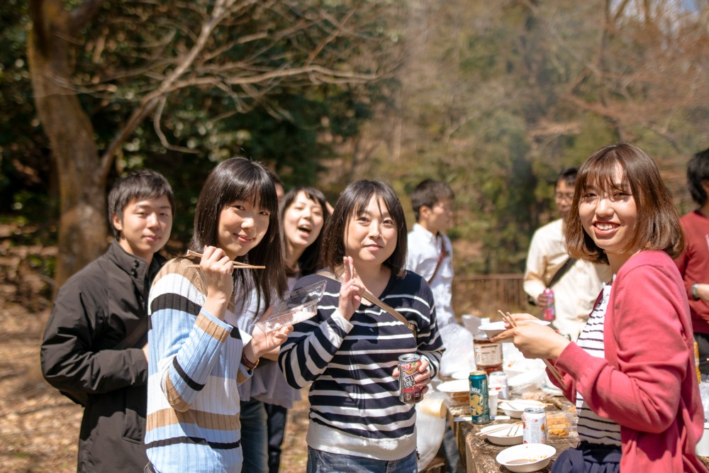 We held a BBQ party!